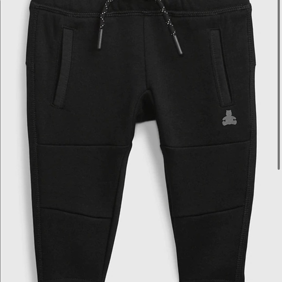 Baby GapFit Tech Jogger Set - Picture 4 of 4